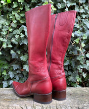 Afbeelding in Gallery-weergave laden, Zo goed als nieuw vintage Laarzen van Sendra maat 38 (uk 5)