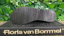 Afbeelding in Gallery-weergave laden, Zo goed als nieuw Pony hair Sneakers van Floris van Bommel maat 38