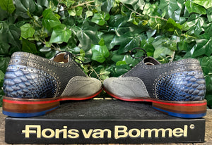 Nieuwe veterschoenen van Floris van Bommel maat 46