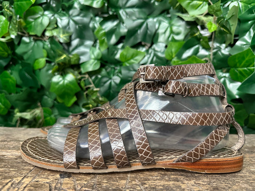 Bijna Nieuwe sandalen van Banana Republic maat 39