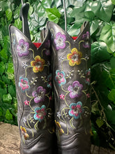 Afbeelding in Gallery-weergave laden, mooie sendra laars met bloemen maat 40