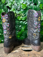 Afbeelding in Gallery-weergave laden, mooie sendra laars met bloemen maat 40