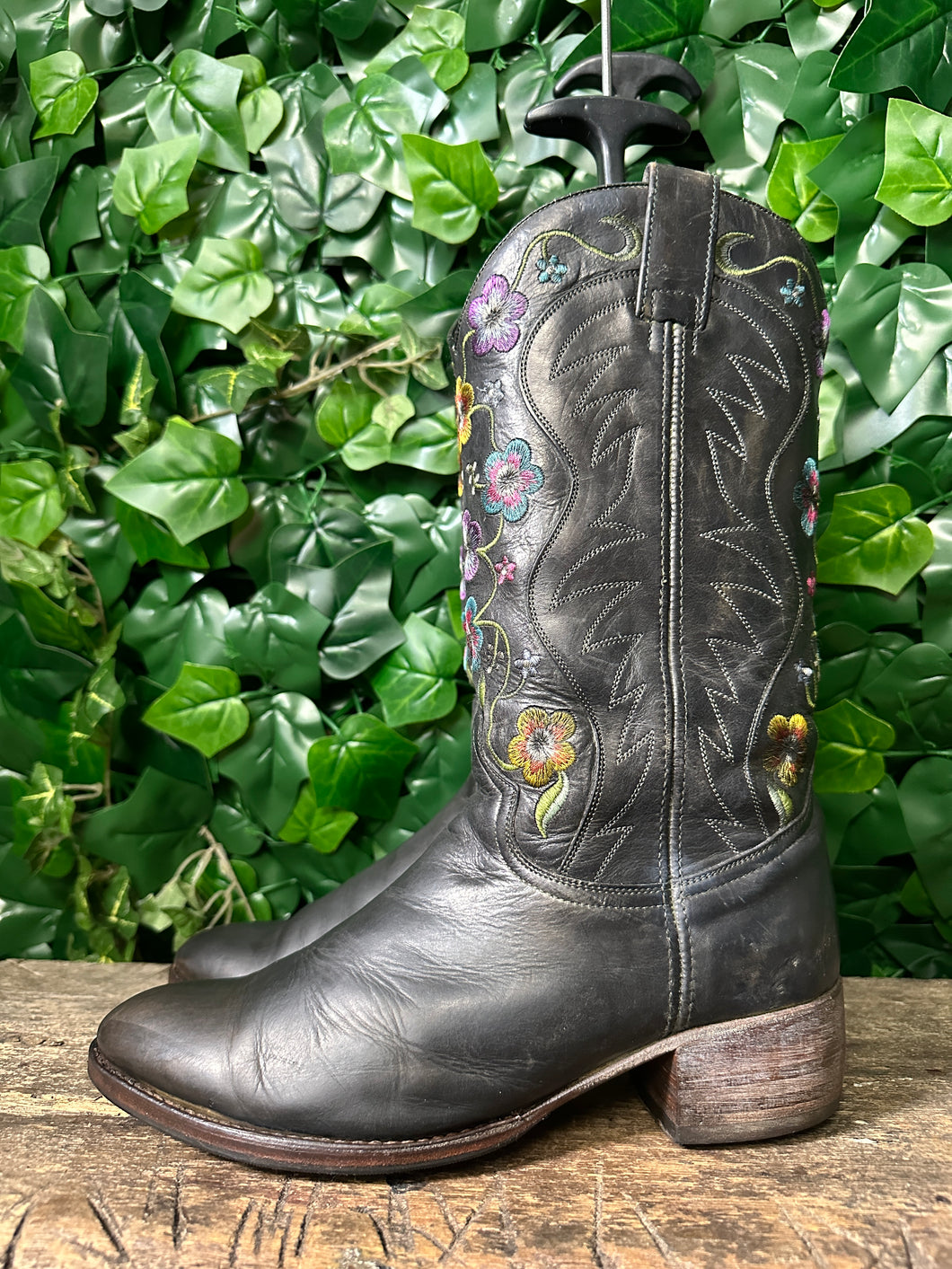 mooie sendra laars met bloemen maat 40