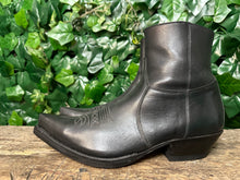 Afbeelding in Gallery-weergave laden, Nieuwe boots van Sendra maat 42