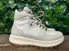 Afbeelding in Gallery-weergave laden, Nieuwe sneakers van Shabbies amsterdam maat 40