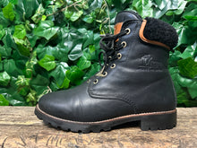 Afbeelding in Gallery-weergave laden, zo goed als nieuw veterboots van Panama Jack maat 39