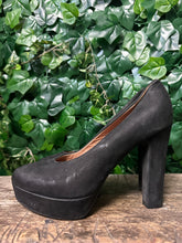 Afbeelding in Gallery-weergave laden, Nieuwe plateau pumps van Maruti maat 40