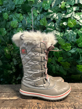 Afbeelding in Gallery-weergave laden, gewoon Nieuwe snowboots van Sorel maat 37