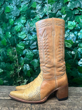 Afbeelding in Gallery-weergave laden, Super mooie vintage retro laars van Sendra maat 37